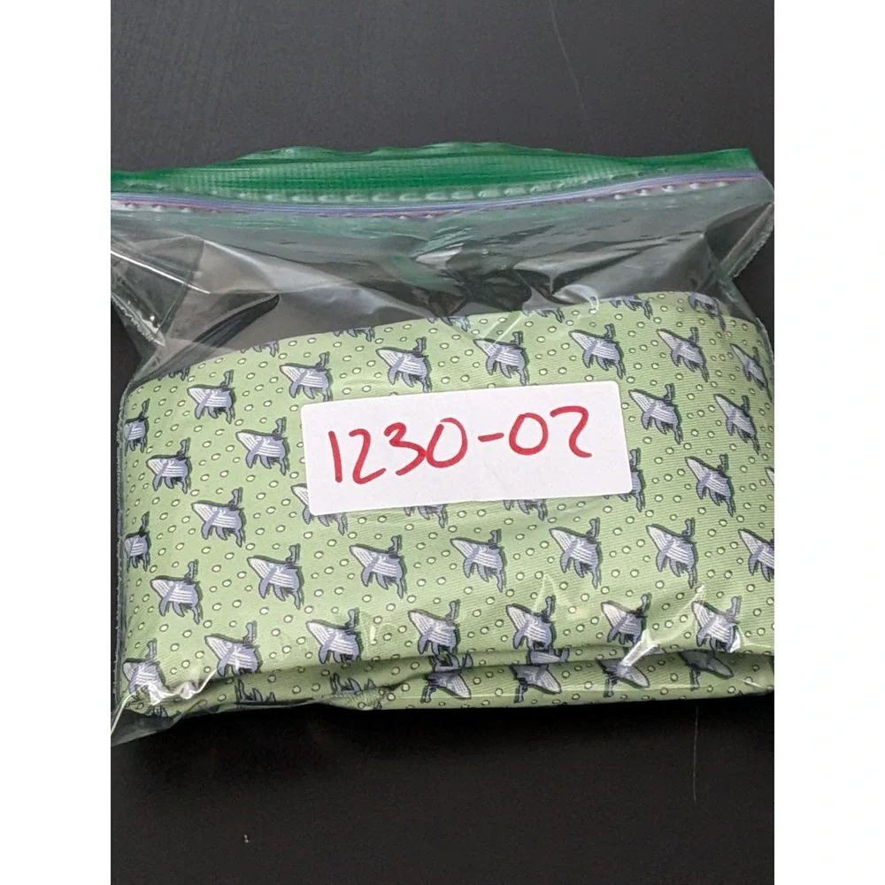 VINEYARD VINES LIGHT GREEN/‎ WHALE MOTIF 60